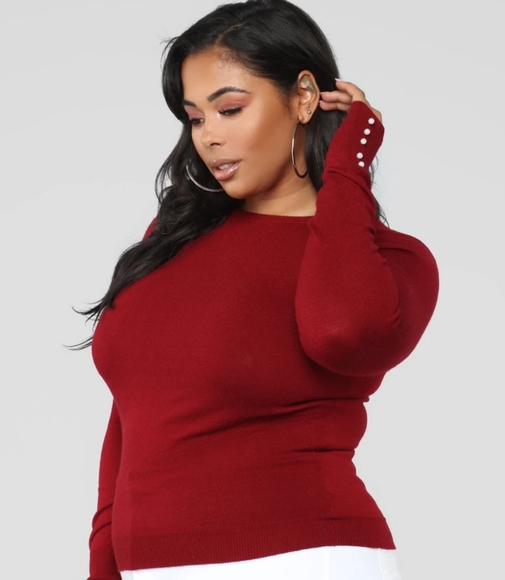 Fashion Nova Sweaters - EUC Fashion Nova Ruby red sweater, pearl cuff, 3x